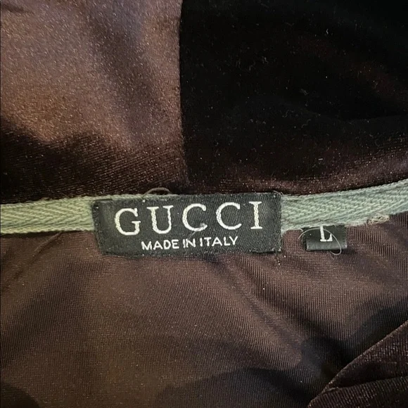 GUCCI-Women's Velvet Tracksuit in Dark Brown with Rhinestone Bears. - Picture 16 of 16